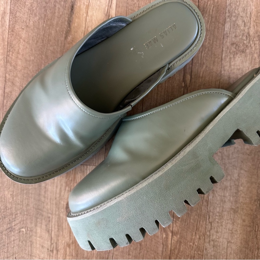 Alias Mae Quinn Clog | Sage